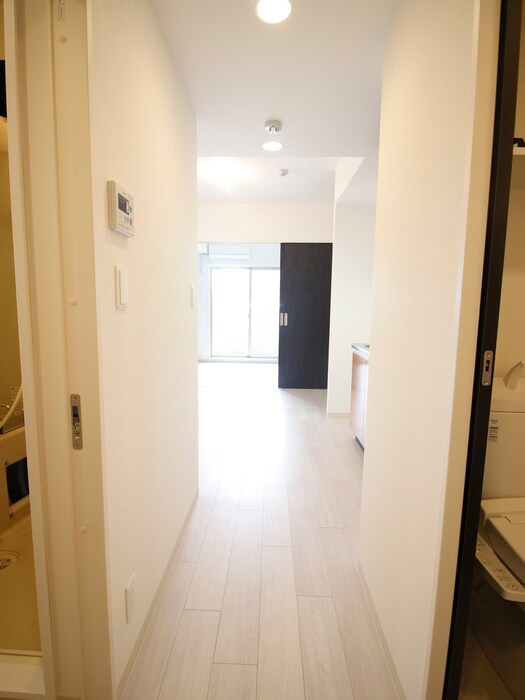 物件内観写真18　(廊下)