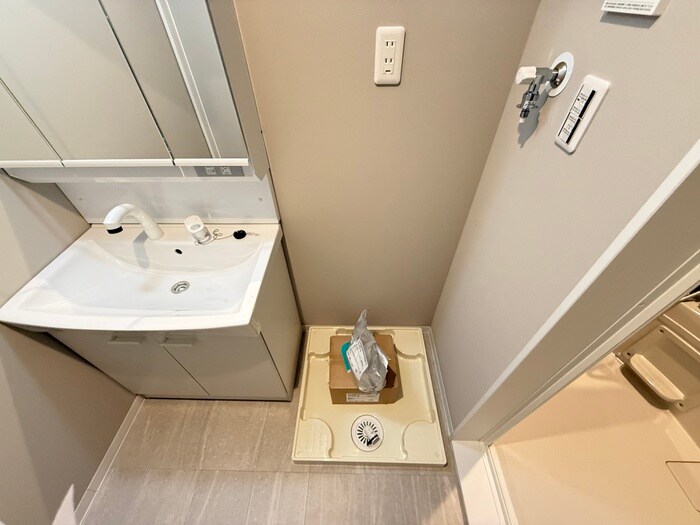 物件内観写真12　(洗濯機置場)