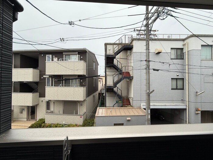 物件内観写真21　(室内からの展望)