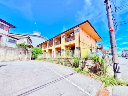 明成ハイツ外観写真