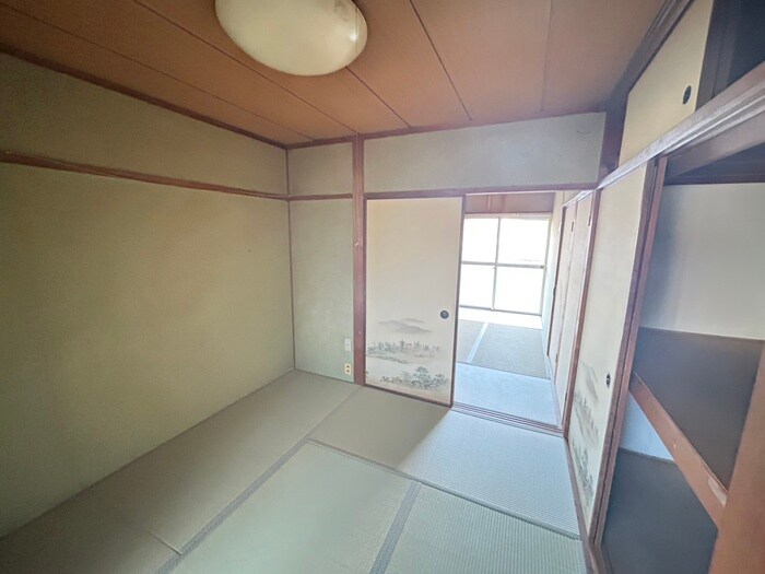 物件内観写真8　(居室)