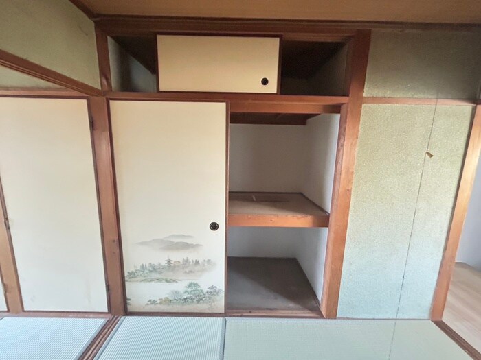 物件内観写真10　(収納)