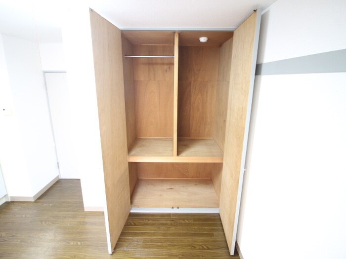 物件内観写真14　(収納)