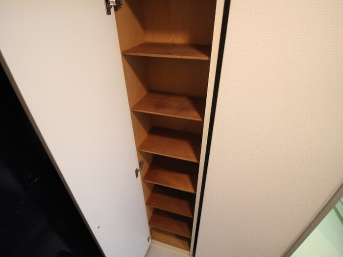物件内観写真16　(靴箱)