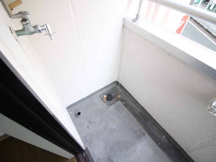 物件内観写真19　(洗濯機置場)