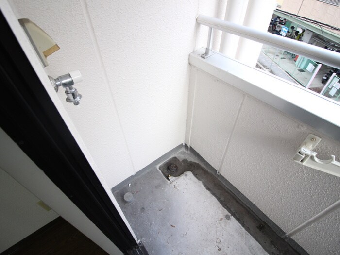 物件内観写真20　(洗濯機置場)