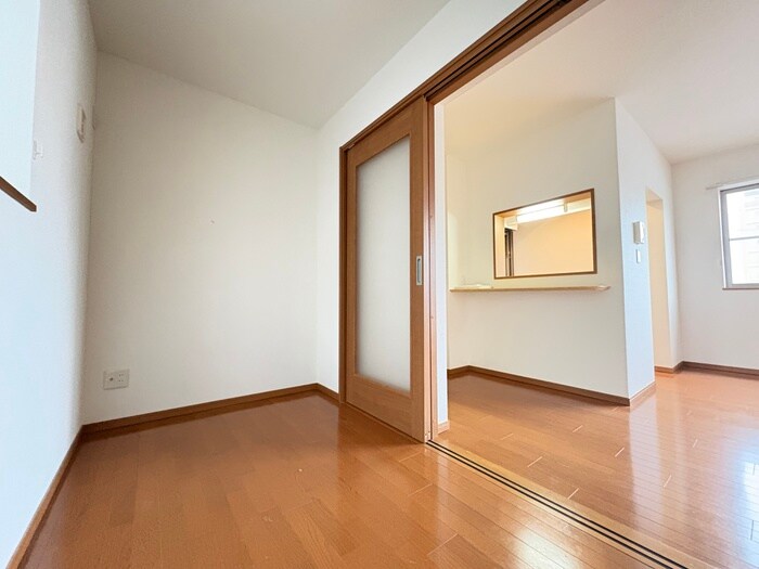 物件内観写真18　(居室)