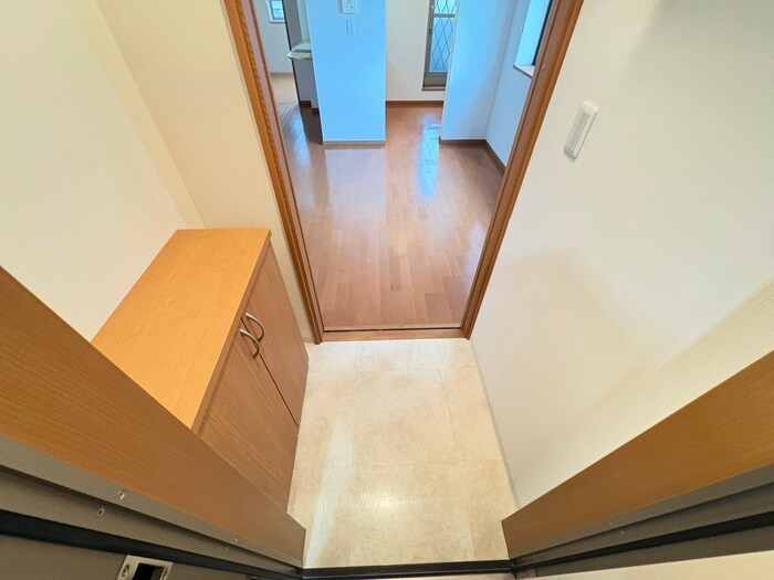 物件内観写真20　(玄関)