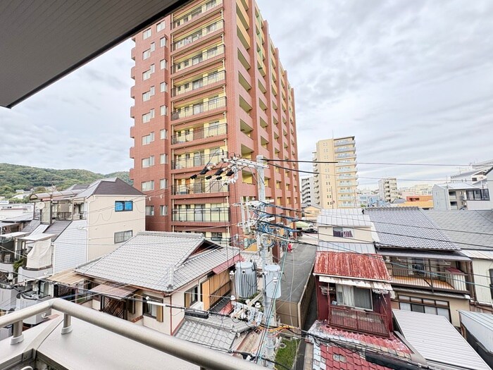 物件内観写真22　(室内からの展望)