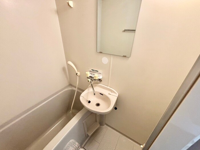 物件内観写真12　(洗面)