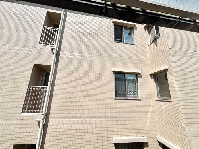 物件内観写真15　(室内からの展望)