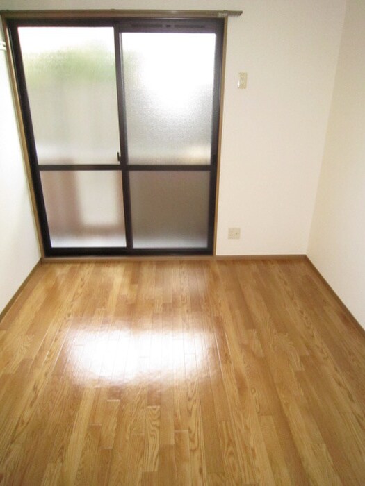 物件内観写真5　(居室)