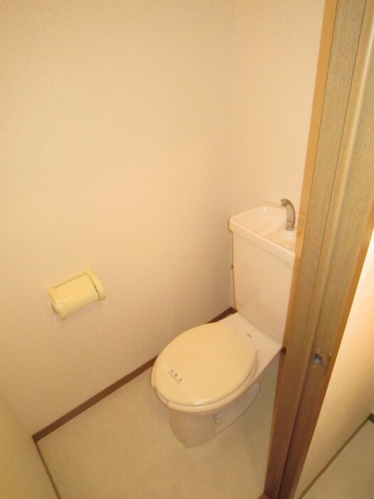 物件内観写真12　(トイレ)