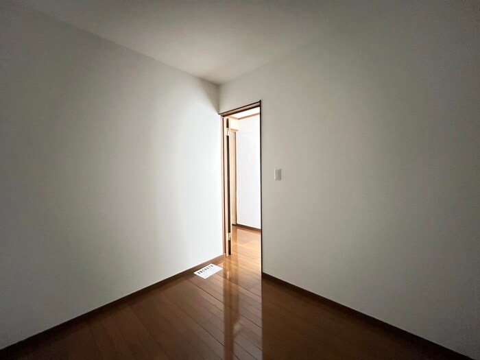 物件内観写真13　(居室)