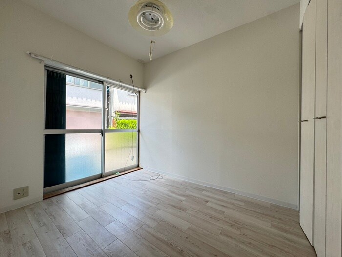 物件内観写真14　(居室)