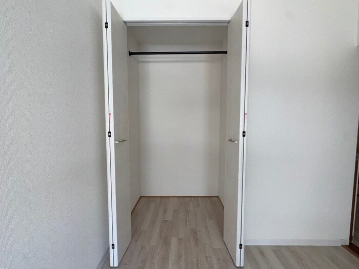 物件内観写真16　(収納)