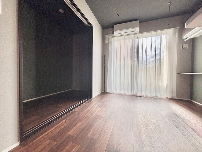 物件内観写真8　(居室)