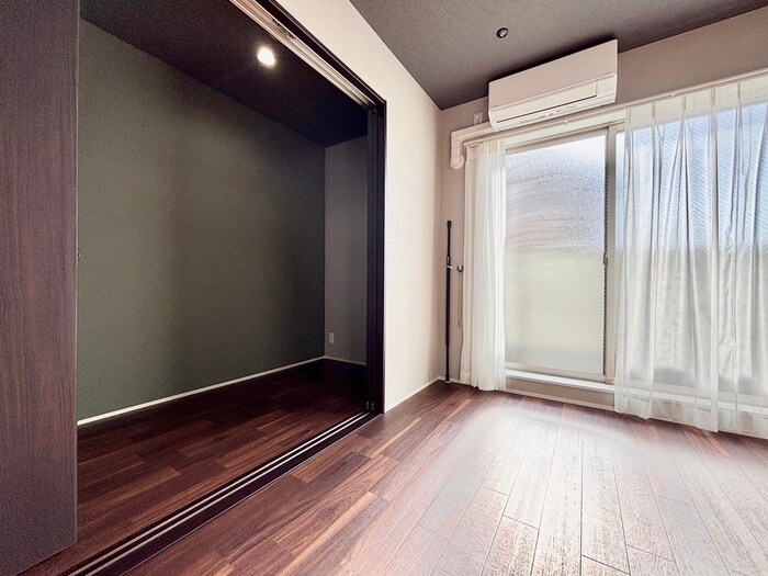 物件内観写真8　(居室)