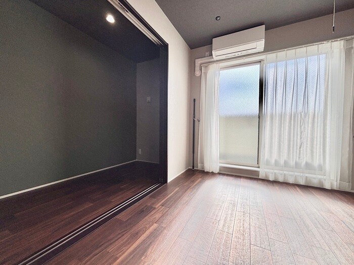 物件内観写真8　(居室)