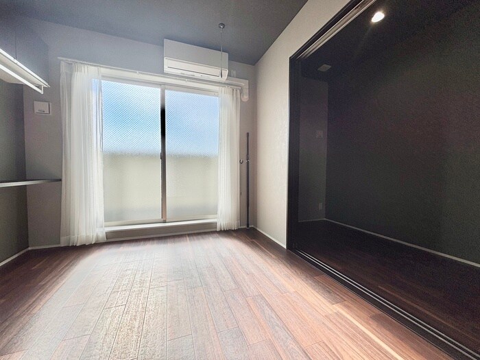 物件内観写真8　(居室)