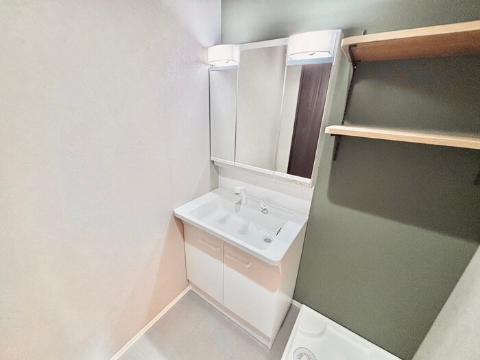 物件内観写真13　(洗面)