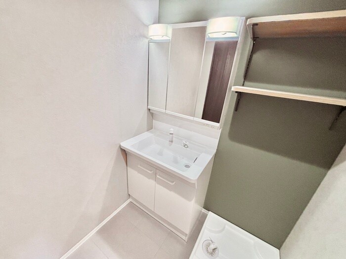 物件内観写真13　(洗面)