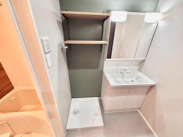 物件内観写真14　(洗濯機置場)