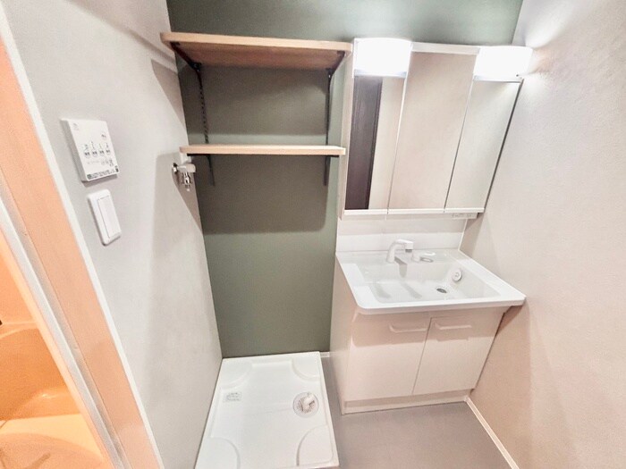 物件内観写真14　(洗濯機置場)