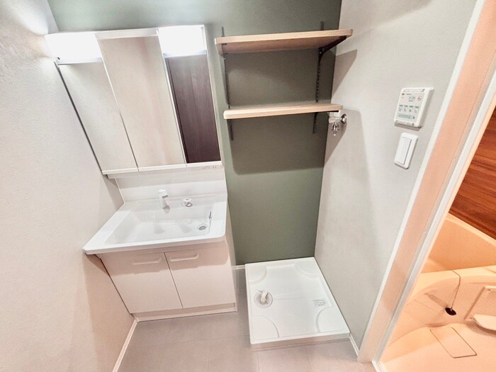 物件内観写真14　(洗濯機置場)