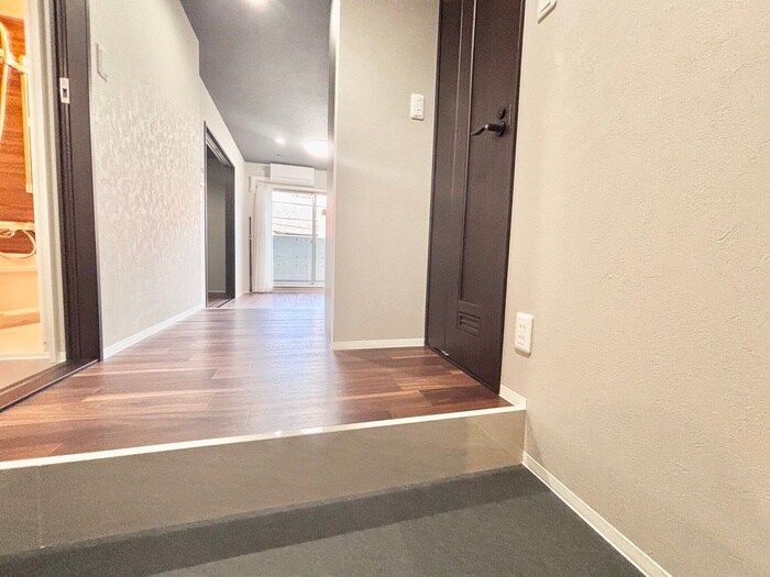 物件内観写真17　(廊下)