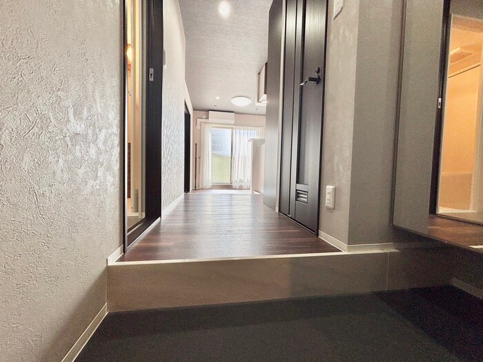 物件内観写真17　(廊下)