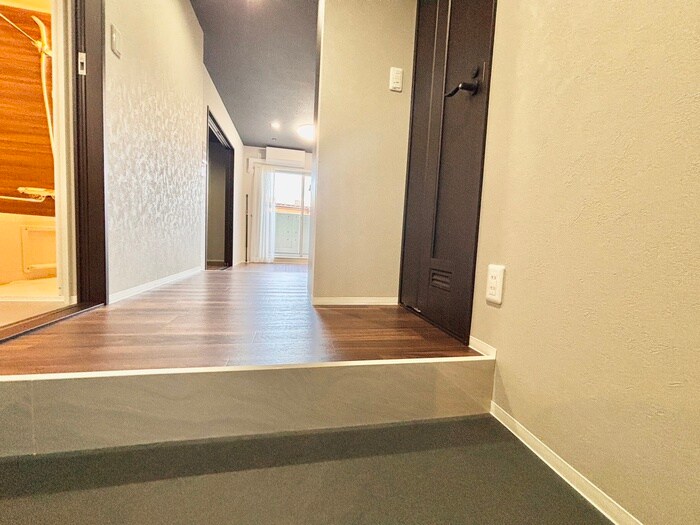 物件内観写真17　(廊下)