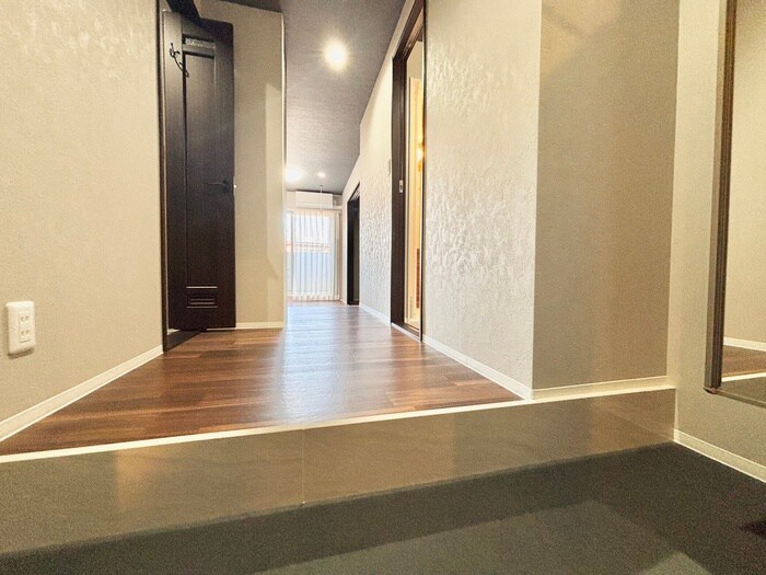 物件内観写真17　(廊下)