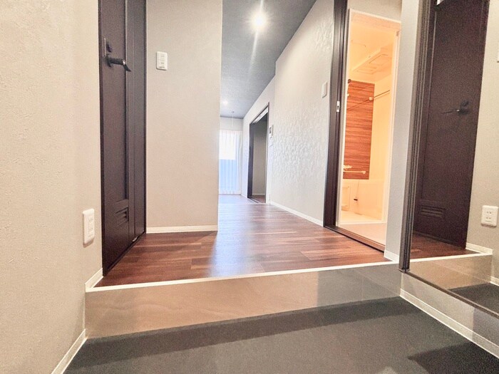 物件内観写真17　(廊下)