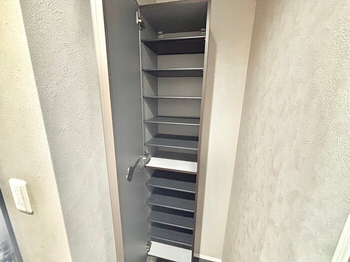 物件内観写真18　(靴箱)