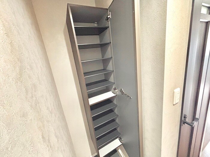 物件内観写真18　(靴箱)