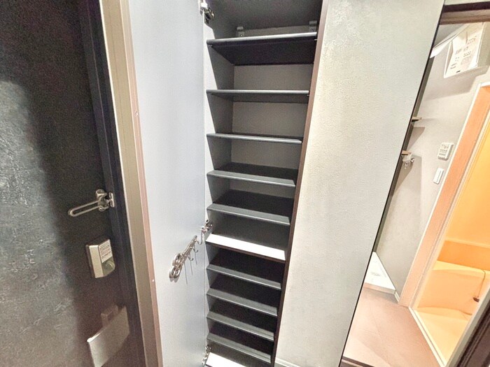 物件内観写真18　(靴箱)