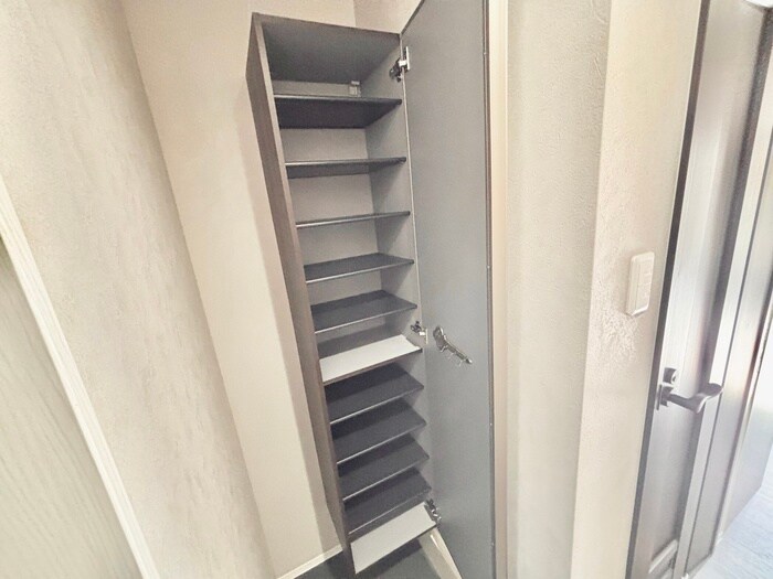 物件内観写真18　(靴箱)
