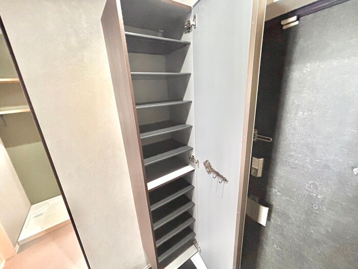 物件内観写真18　(靴箱)