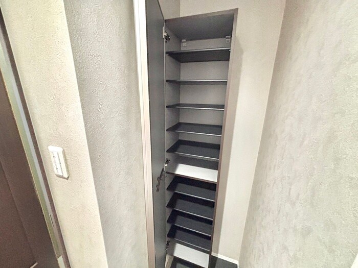物件内観写真18　(靴箱)