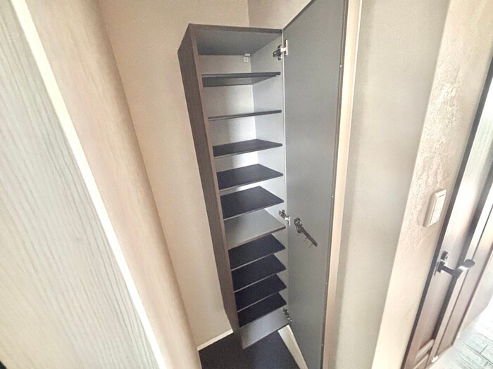 物件内観写真18　(靴箱)