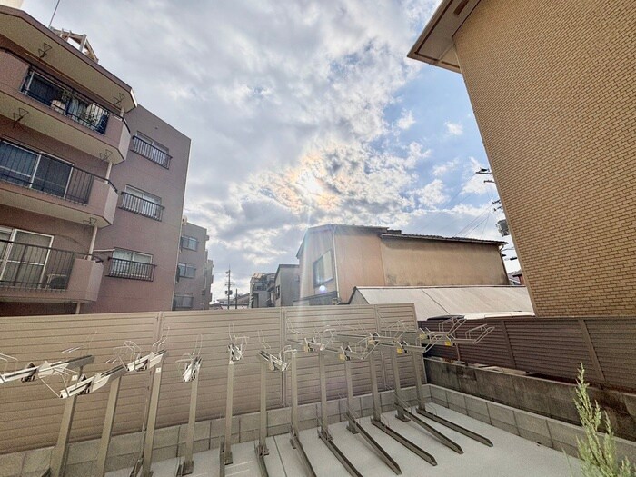 物件内観写真20　(室内からの展望)