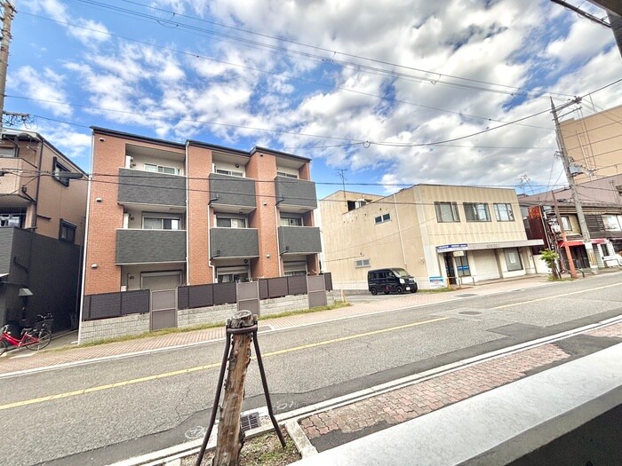 物件内観写真20　(室内からの展望)