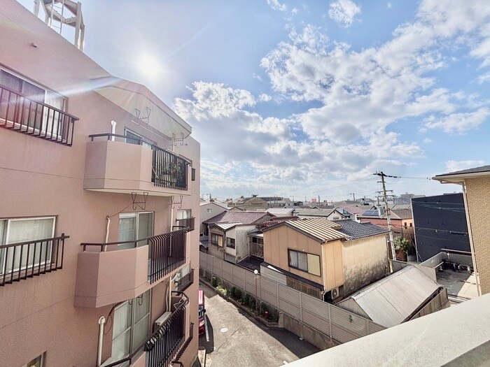 物件内観写真20　(室内からの展望)