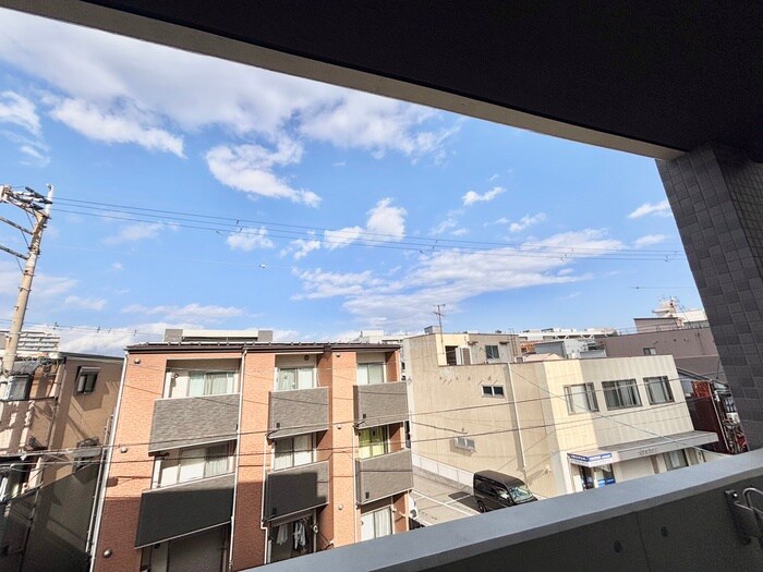 物件内観写真20　(室内からの展望)