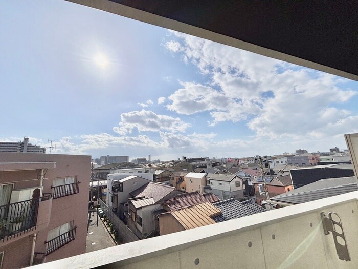 物件内観写真20　(室内からの展望)