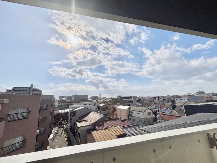 物件内観写真20　(室内からの展望)