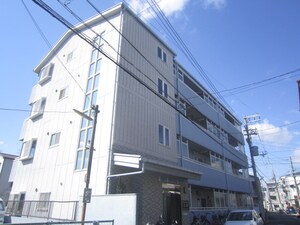 アーバンハイツ三箇外観写真