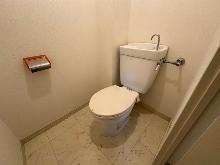 物件内観写真11　(トイレ)