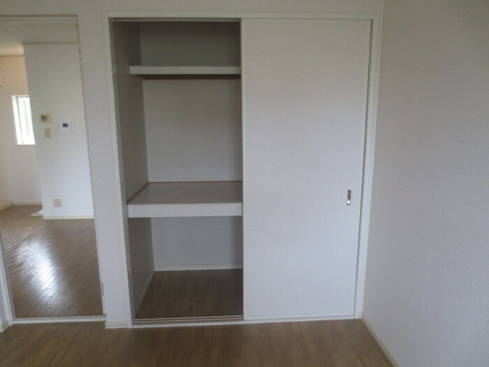 物件内観写真14　(収納)